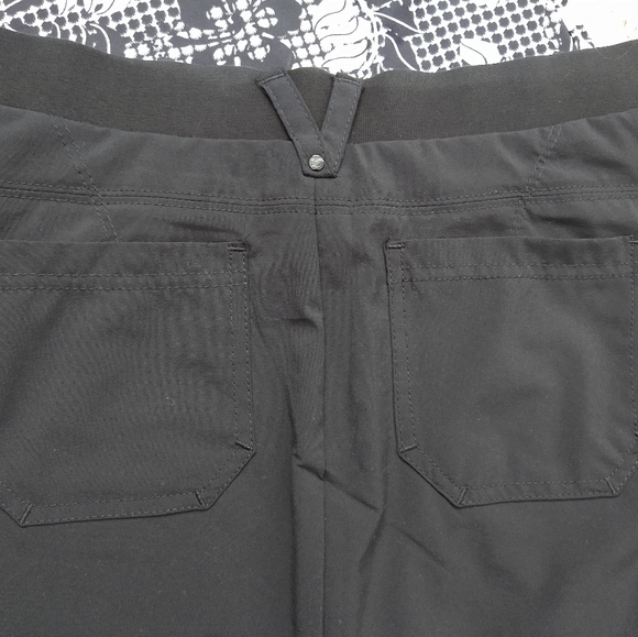 Lee Shorts Lee Active Performance Skort Black Size 4 Poshmark